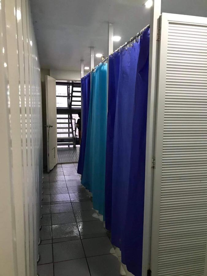 פאסאי Burgos Hub Hostel מראה חיצוני תמונה