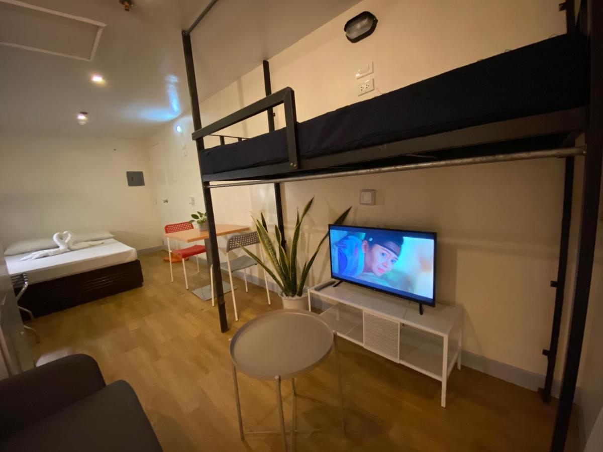 פאסאי Burgos Hub Hostel מראה חיצוני תמונה