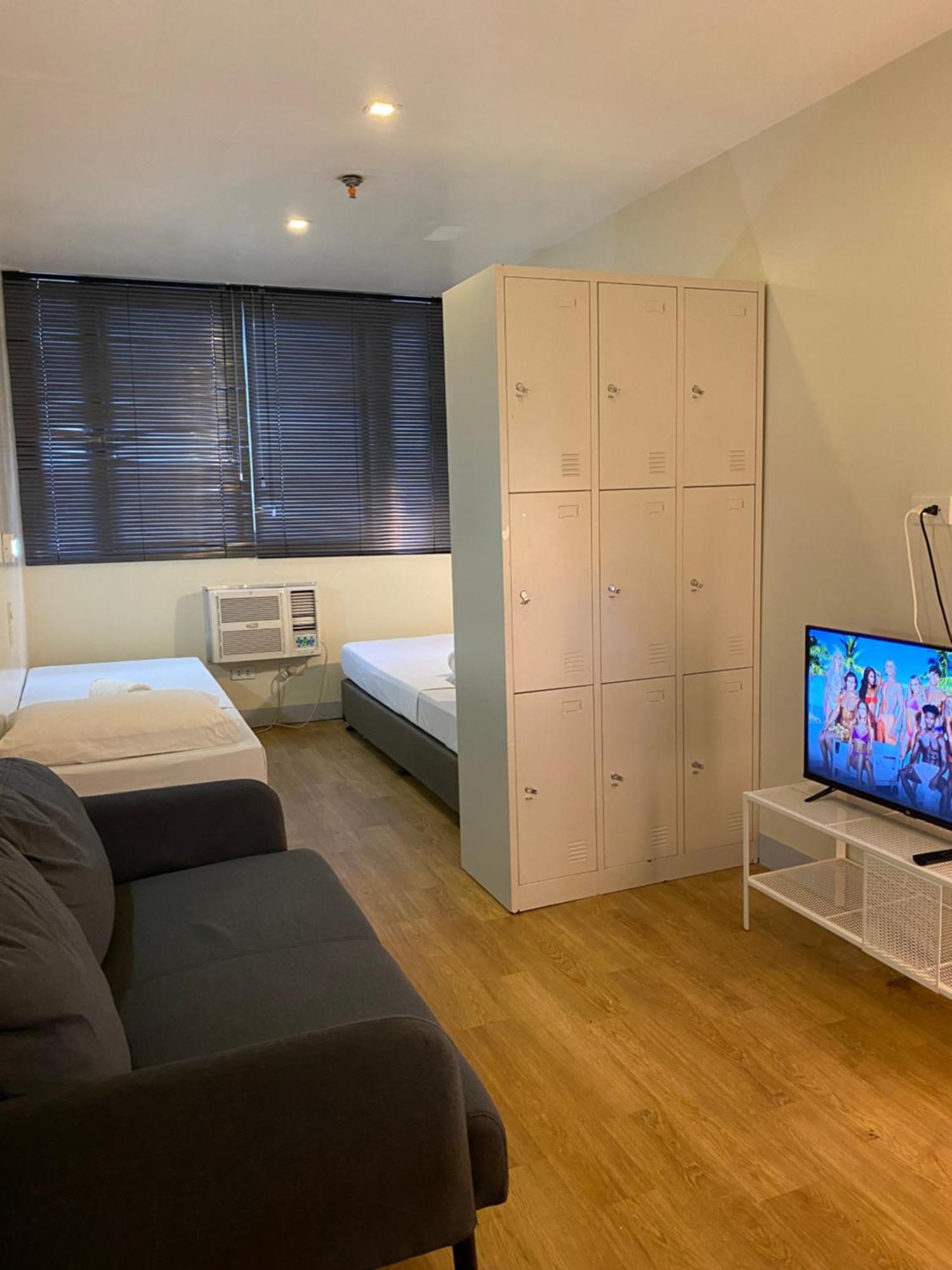 פאסאי Burgos Hub Hostel מראה חיצוני תמונה