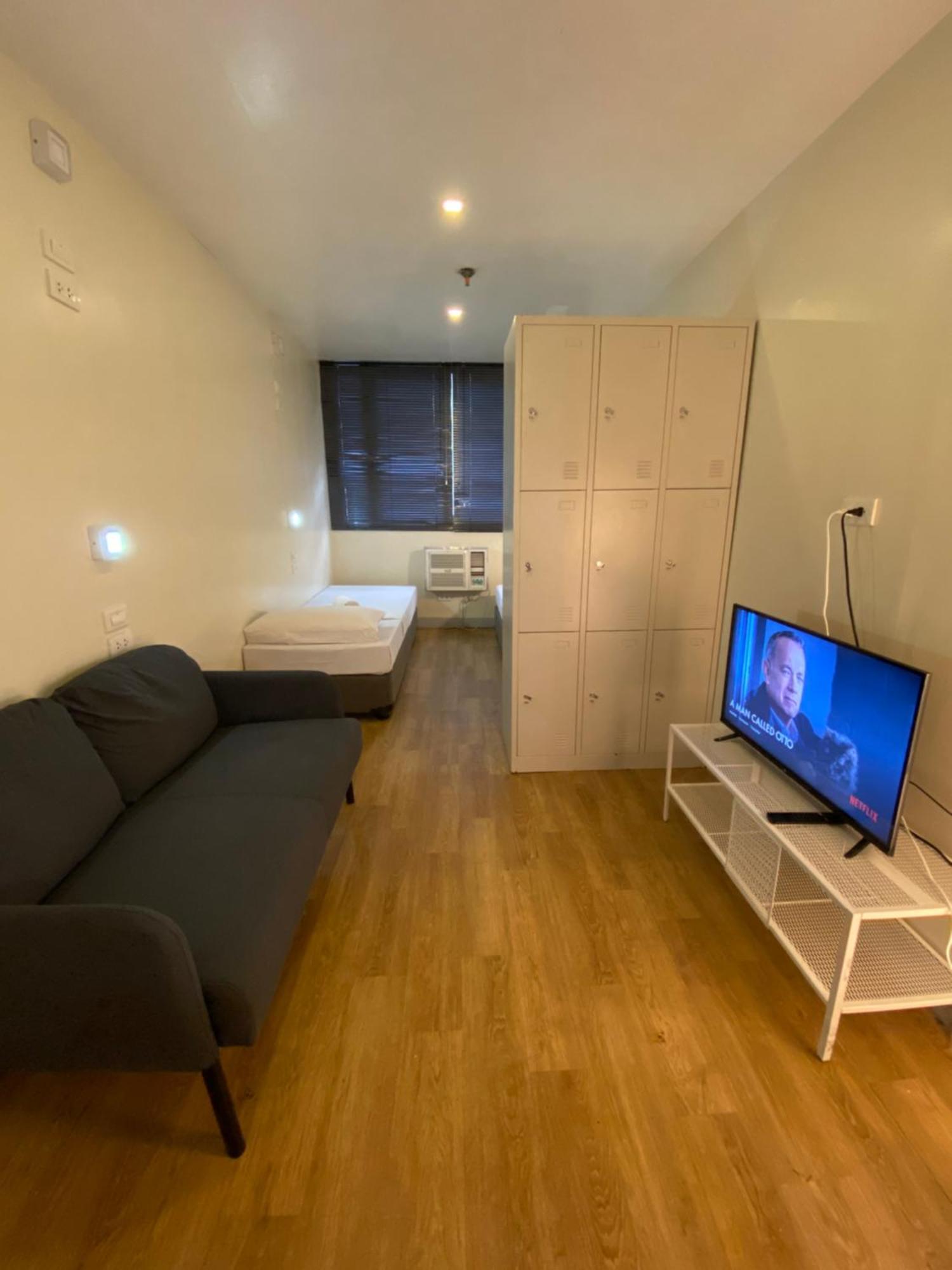 פאסאי Burgos Hub Hostel מראה חיצוני תמונה