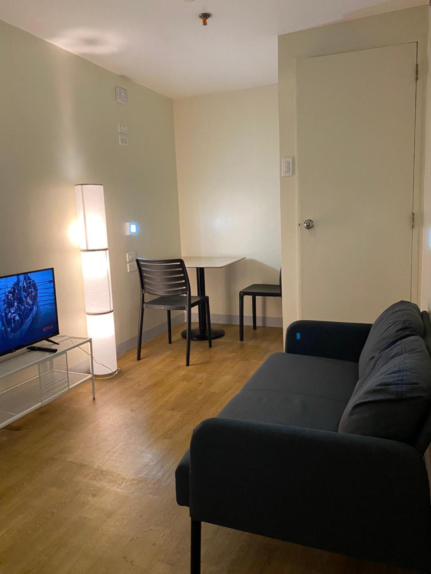 פאסאי Burgos Hub Hostel מראה חיצוני תמונה